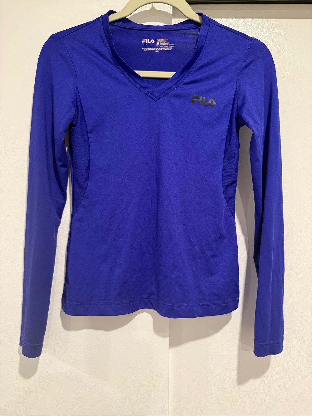 Fila Sport V-Neck Long Sleeve Top in Purple size Medium